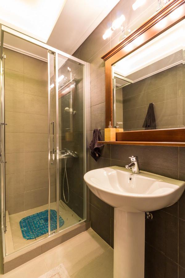 Comfortable And Spacious 2 Bdr Apt 아테네 외부 사진
